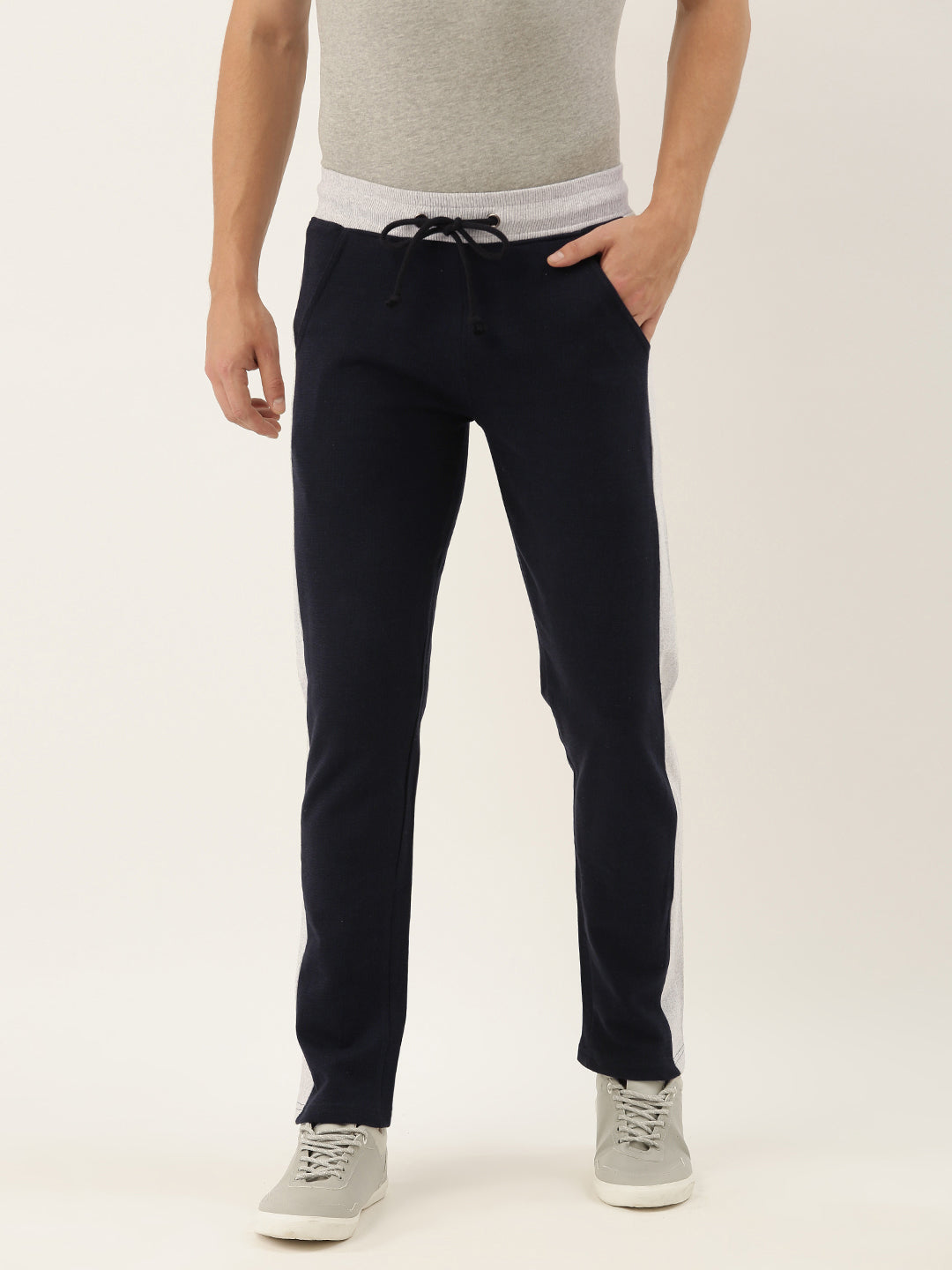 Men Blacknavy Solid Side panel Track Pants