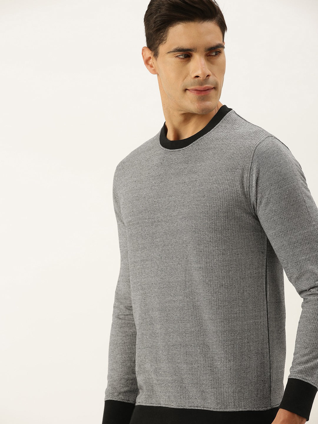 Men Whiteblack Solid Sweatshirt