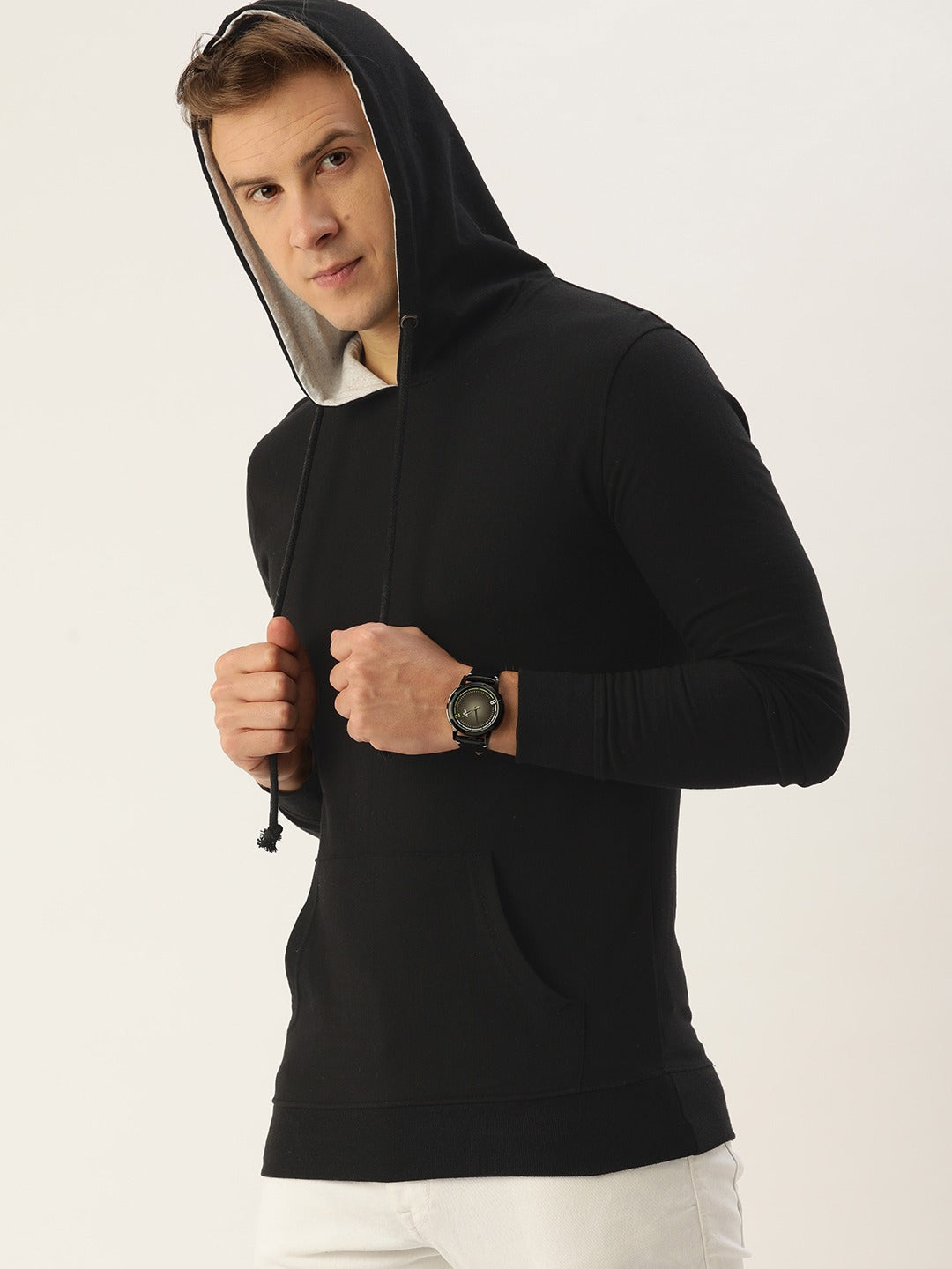 Men Black Solid Hooded Kangaroo Pocket Sweatshirt